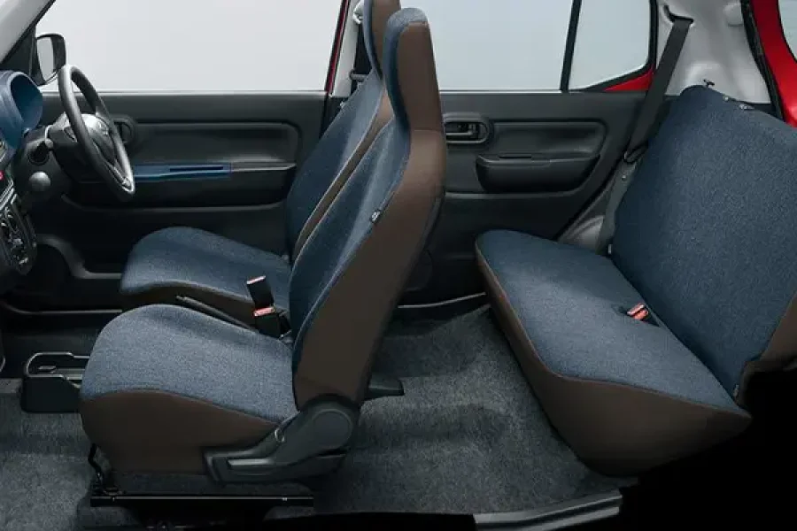 Suzuki Alto wading Rent a Car