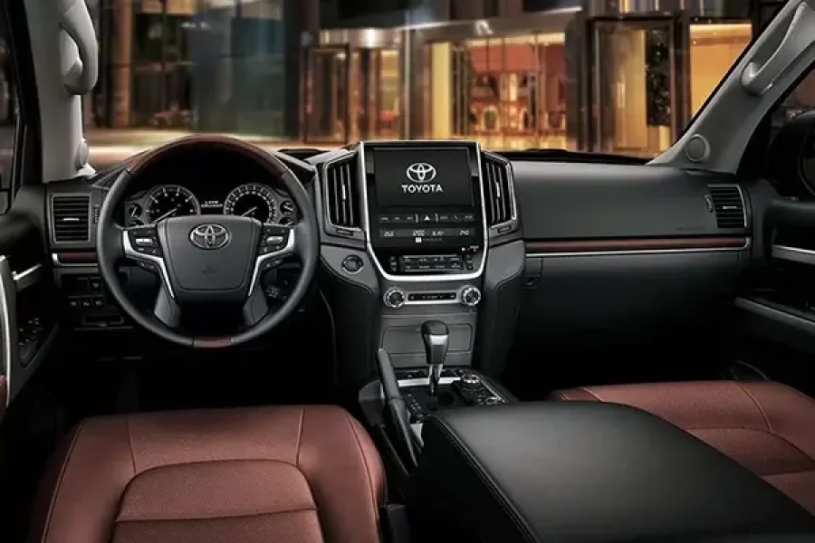 Toyota Land Cruiser prado wading Rent a Car